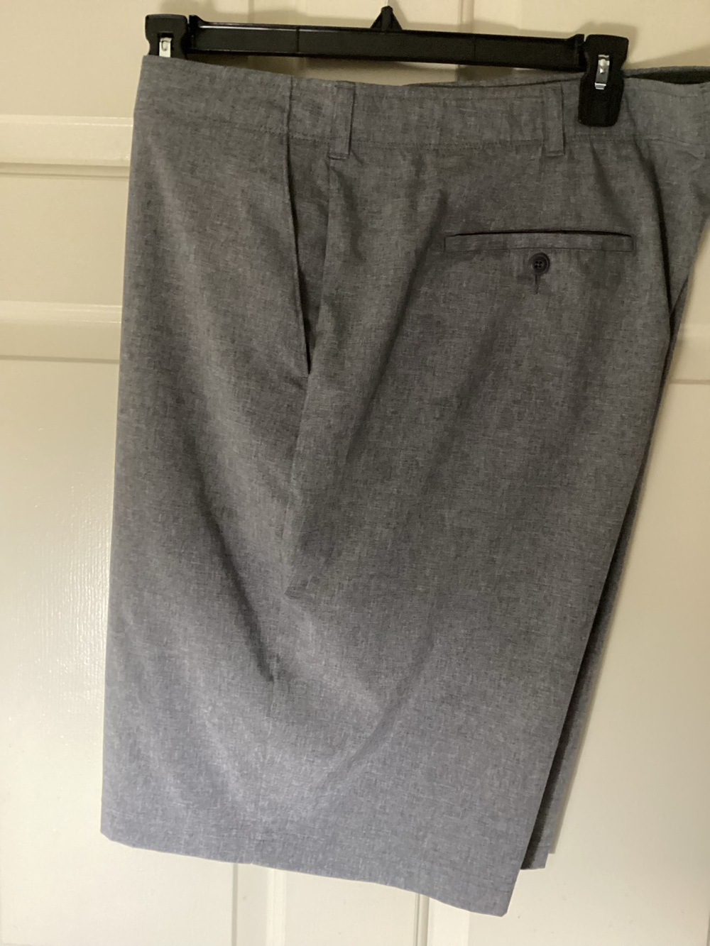 Men’s Ben Logan Flat Front Shorts. Size 46